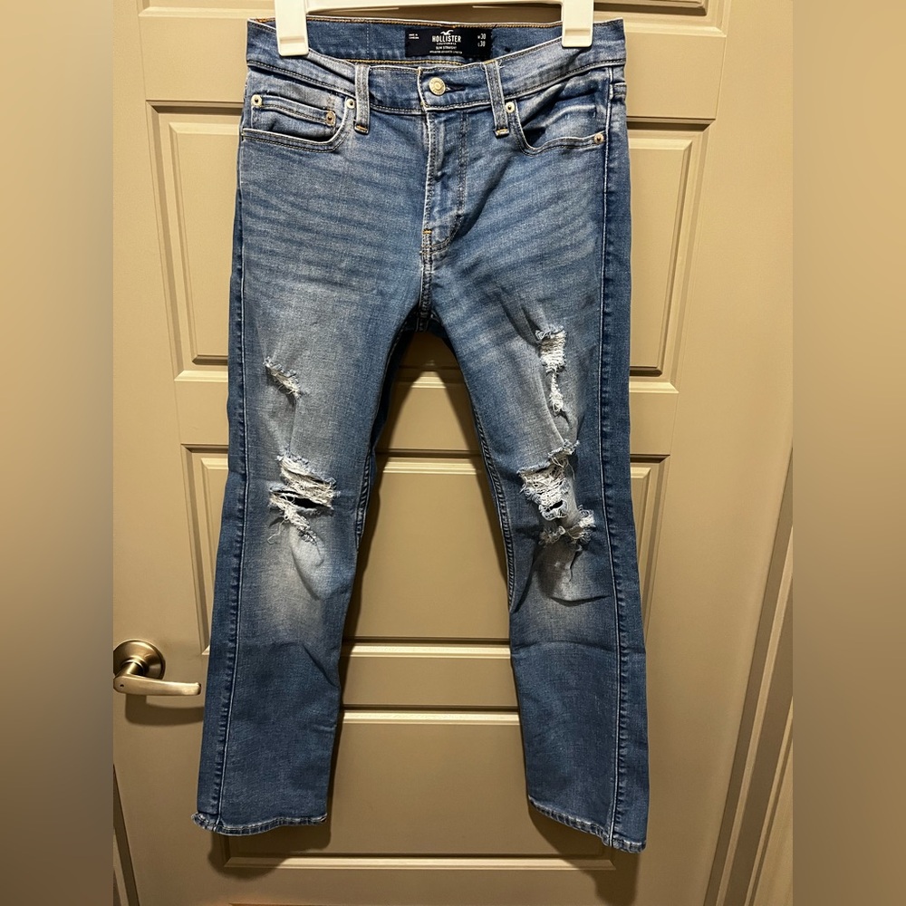 Hollister Men's Light Blue Distressed Slim Jeans